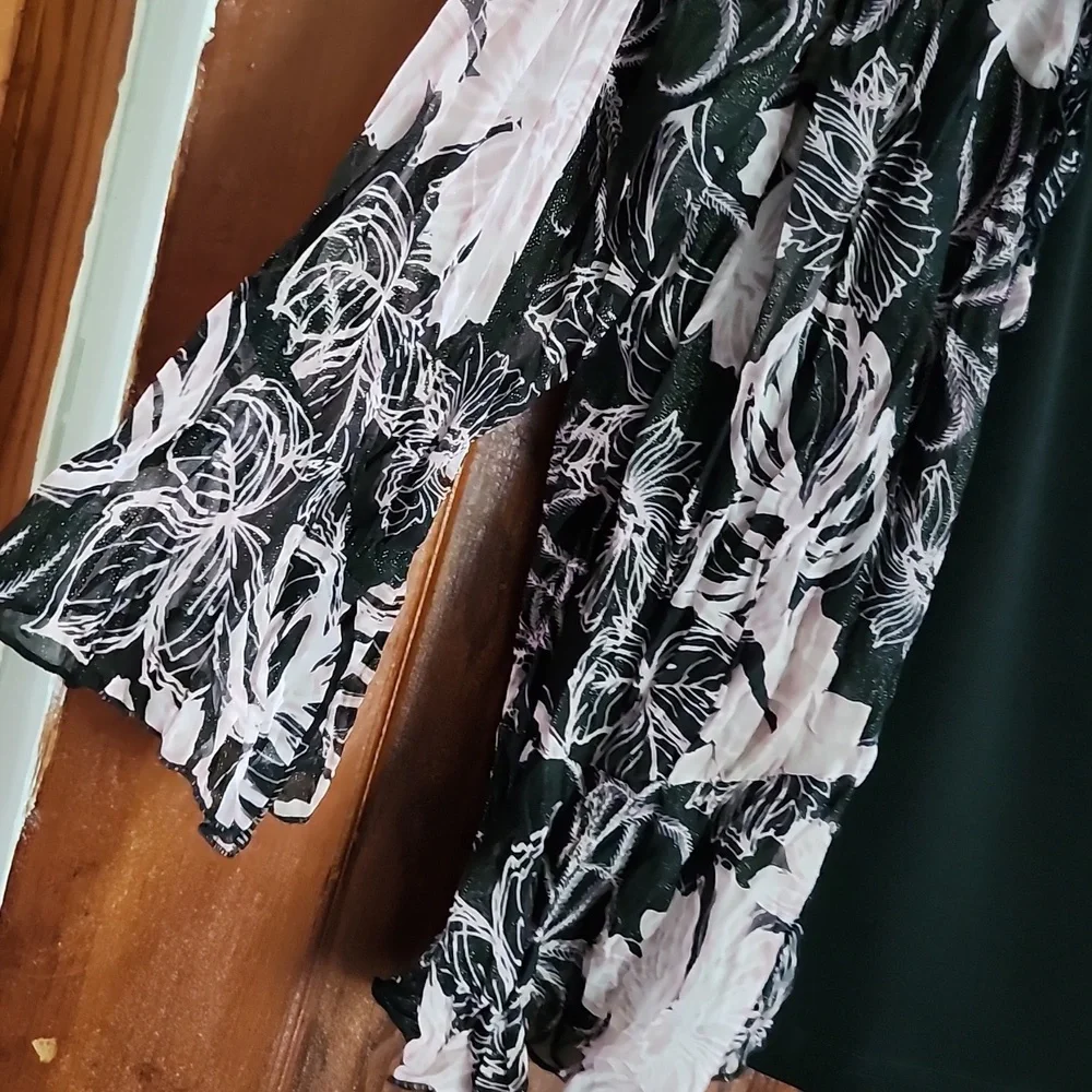 Top - Picture 3 of 4